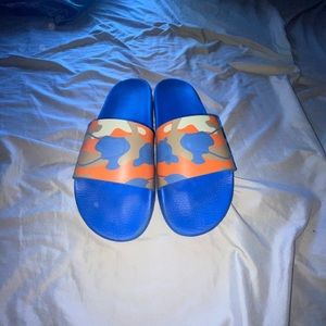 Size 12 Valentino Flip flips